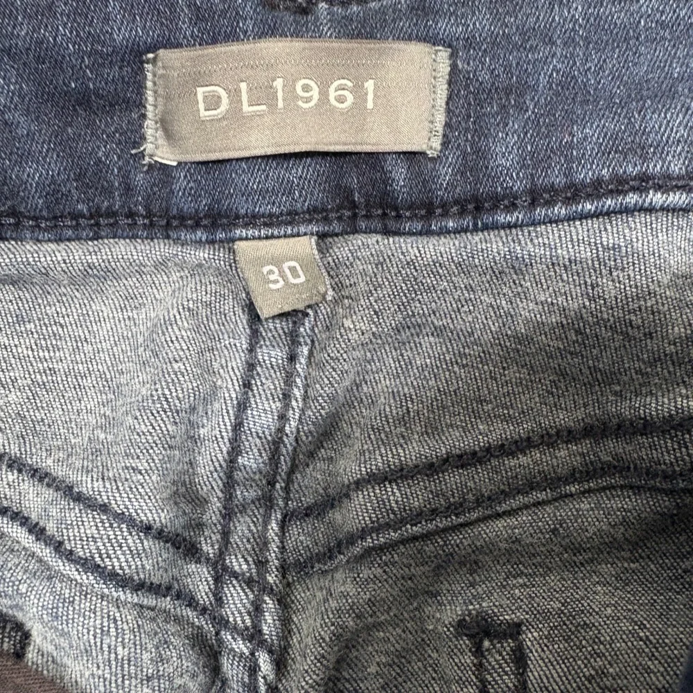 DL1961‎ Emma Low Rise Skinny Jeans Nicholson Dark Wash Stretch Denim Size 30